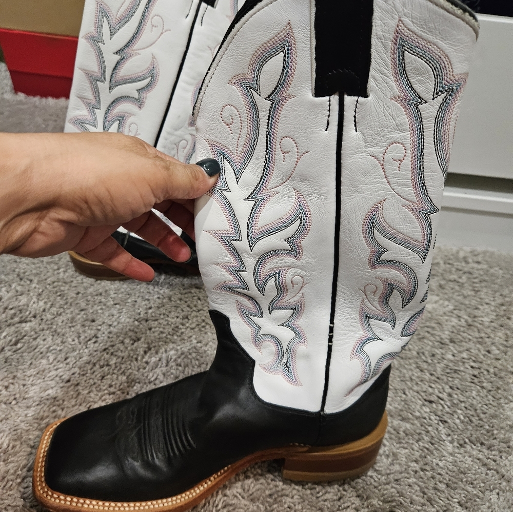Justin cowboy boots